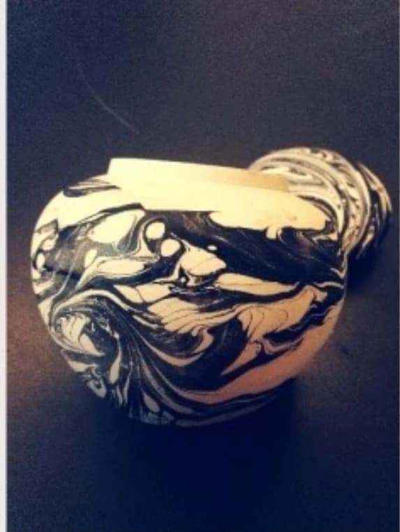 Side view of the marbled vessel study